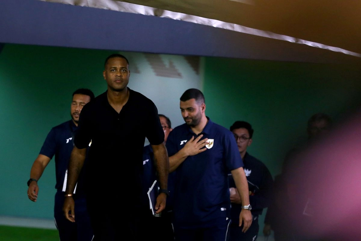 Pimpinan Komisi X Sorot Kluivert Cs yang Langsung Pulang ke Belanda