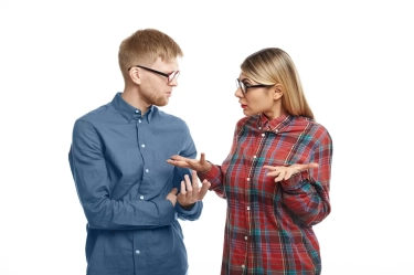 9 Perilaku Mencolok Ini Langsung Menunjukkan Seseorang Kurang Sopan Santun