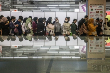 Catatan Setahun Prabowo-Gibran: Lapangan Kerja Perlu Digenjot