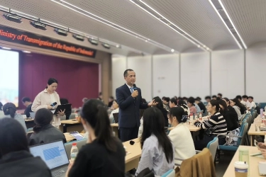 Kementrans Ajak Mahasiswa Tiongkok Kolaborasi Bangun Kawasan Transmigrasi Papua