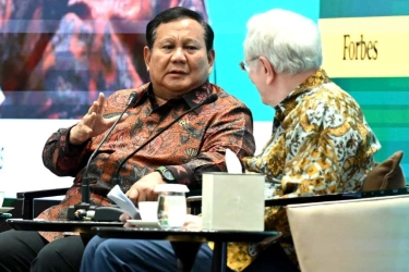 Prabowo Bolehkan WNA Pimpin BUMN dan Minta Kemendikti Siapkan 2.000 Profesional Muda