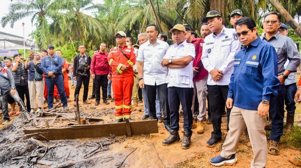 Dari Waswas Jadi Tenang: Penambang Minyak Rakyat Sumsel Rasakan Manfaat Aturan Baru ESDM