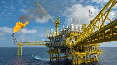 Resiko Geopolitik Dongkrak Harga Minyak Indonesia ke 66,81 Dolar AS