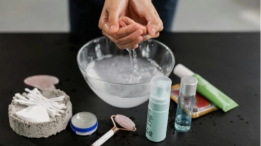 Rahasia Kulit Glowing: Bahan Skincare Sederhana Ini Jaga Hidrasi dan Haluskan Kulit Kasar