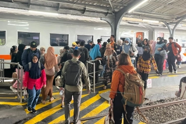 Diskon Libur Nataru 2025/2026: Tiket Kereta Turun hingga 30 Persen