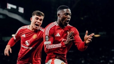 Roy Keane Kirim Pesan Tegas ke Wonderkid MU: Kerja Keras, Gak Usah Ngeluh!