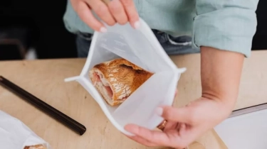 Suka Bawa Pulang Makanan Nggak Habis Bukan Tanda Kamu Pelit, Tapi Tanda Kecerdasan Emosionalmu Bagus!