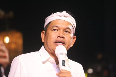Komentar Hasan Nasbi Melihat Ketegangan antara Menkeu Purbaya dan Gubernur Jabar KDM soal Dana Mengendap di Bank
