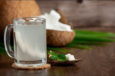4 Waktu Terbaik Minum Air Kelapa untuk Dapatkan Manfaat yang Optimal