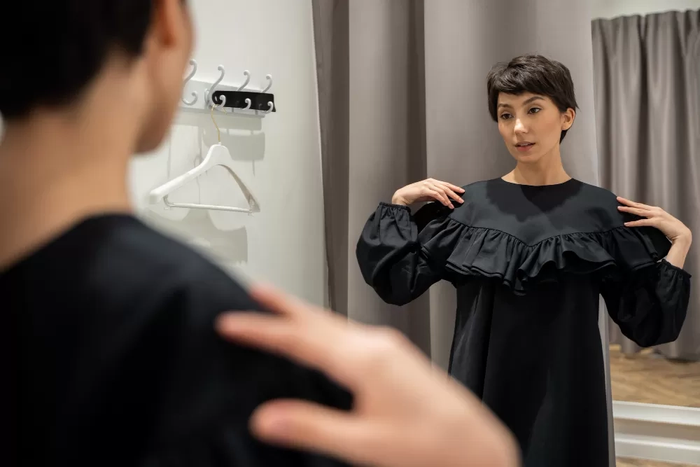 7 Kesalahan Fashion yang Sering Dilakukan Tanpa Disadari, Padahal Diam-Diam Membuat Anda Terlihat Menua