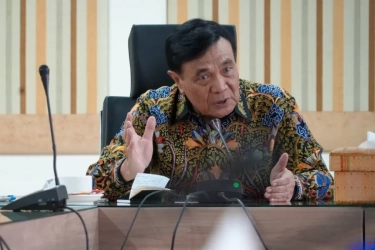 Menko Polkam Djamari Chaniago Dapati 1,5 Juta PMI di Malaysia Bekerja Tanpa Dokumen