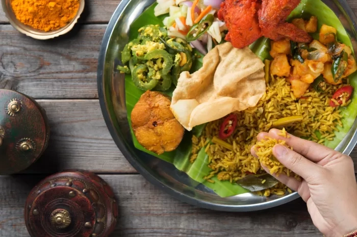 Tradisi Makan dengan Tangan: Antara Budaya, Kesehatan, dan Nilai Spiritual