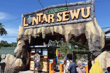 Berkunjung ke Gresik Bisa Menikmati Wisata Religi, Edukasi hingga Pantai, Ada 10 Destinasi