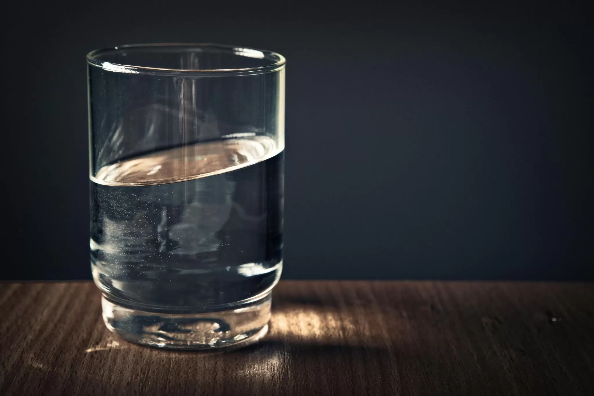 Cegah Dehidrasi dengan Cukupi Kebutuhan Cairan Per Hari dengan Air Minum Berkualitas