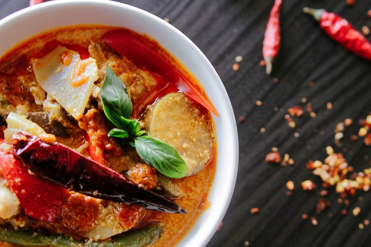 Makanan dan Minuman yang Perlu Dibatasi Penderita Asam Lambung Tinggi