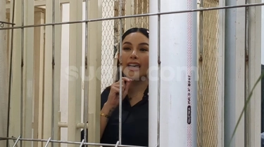Nikita Mirzani Dipenjara Berapa Kali? Terbaru Divonis 4 Tahun Bui, Denda 1 Miliar