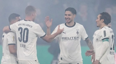 Kevin Diks Tampil Penuh, Borussia Monchengladbach Lolos ke 16 Besar DFB Pokal