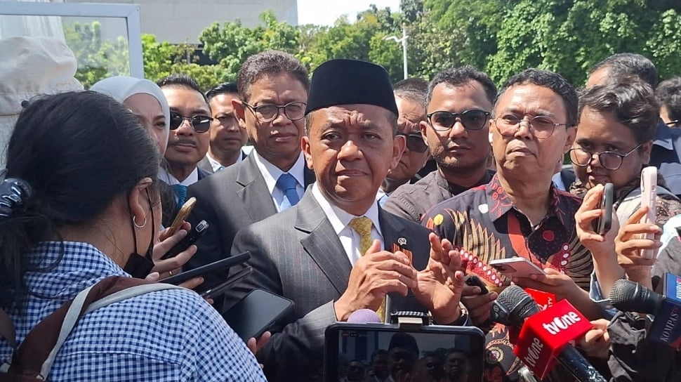 Respon Bahlil Setelah Dedi Mulyadi Cabut 26 Izin Pertambangan di Bogor