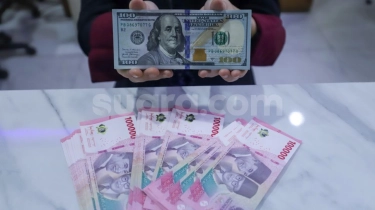 Rupiah Melemah Tipis ke Rp16.612, Dipengaruhi Sanksi AS ke Rusia dan Sentimen Utang Domestik