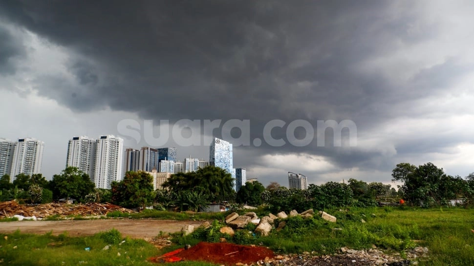 Prediksi Cuaca Hari Ini 30 Oktober 2025: Hujan Ringan di Bali dan Jabodetabek