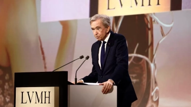 Bernard Arnault Perkuat Cengkeraman atas LVMH dengan Membeli Saham Rp26,5 Triliun di Tengah Turbulensi Pasar Global