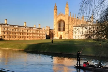 Universitas Cambridge: Sejarah, Reputasi Global, dan Perannya dalam Inovasi Pendidikan Dunia