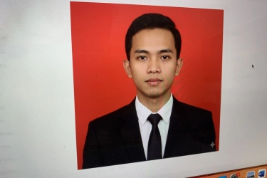 20 Prompt Gemini AI Buat Pas Foto Background Merah, Biru, dan Putih