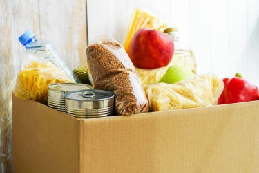 Gastrokolonialisme Berbalut Altruisme, Ketika Donasi Makanan Bergizi Terlalu Andalkan Produk Olahan