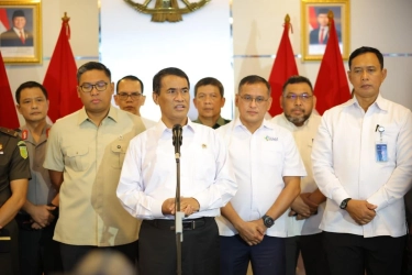 Mentan Amran Geram, Cabut Izin 190 Distributor-Pengecer Pupuk Subsidi 