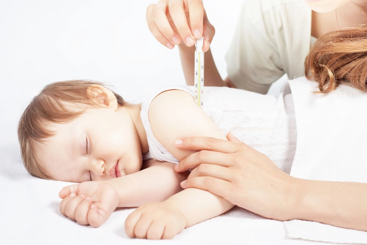 3 Cara Efektif Menurunkan Demam pada Anak