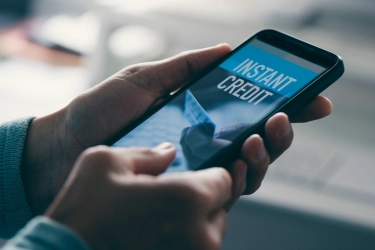 Daftar Pinjol Resmi OJK November 2025, Cek 96 Fintech Legal Terbaru