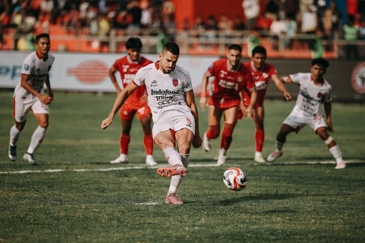 Preview Bali United vs Persib: Jansen Puji Hodak, Sorotan ke Thom Haye