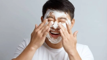 7 Rekomendasi Facewash Laki-Laki untuk Kulit Berminyak dan Berjerawat, Mulai Rp25 Ribuan