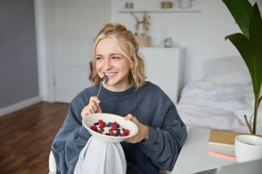 5 Makanan Anti-Aging Alami Ini bisa Bikin Kulit Awet Muda, tanpa Perlu Perawatan Mahal