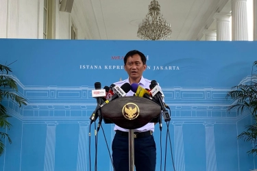 Prabowo Perintahkan Dirut KAI Cek Jalur Rawan Banjir Jelang Nataru