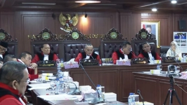 MKD Cecar 7 Saksi Kasus 'Joget' DPR: Nasib Sahroni, Nafa Urbach hingga Uya Kuya Ditentukan