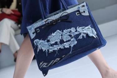 Denim Lama Cerita Baru: Gerakan Desainer Muda Jakarta Selamatkan Jeans dari Tumpukan Limbah