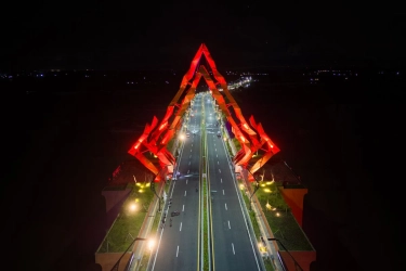 Lokasi Parkir di Jembatan Pandansimo, Kendaraan Dilarang Berhenti di Tengah