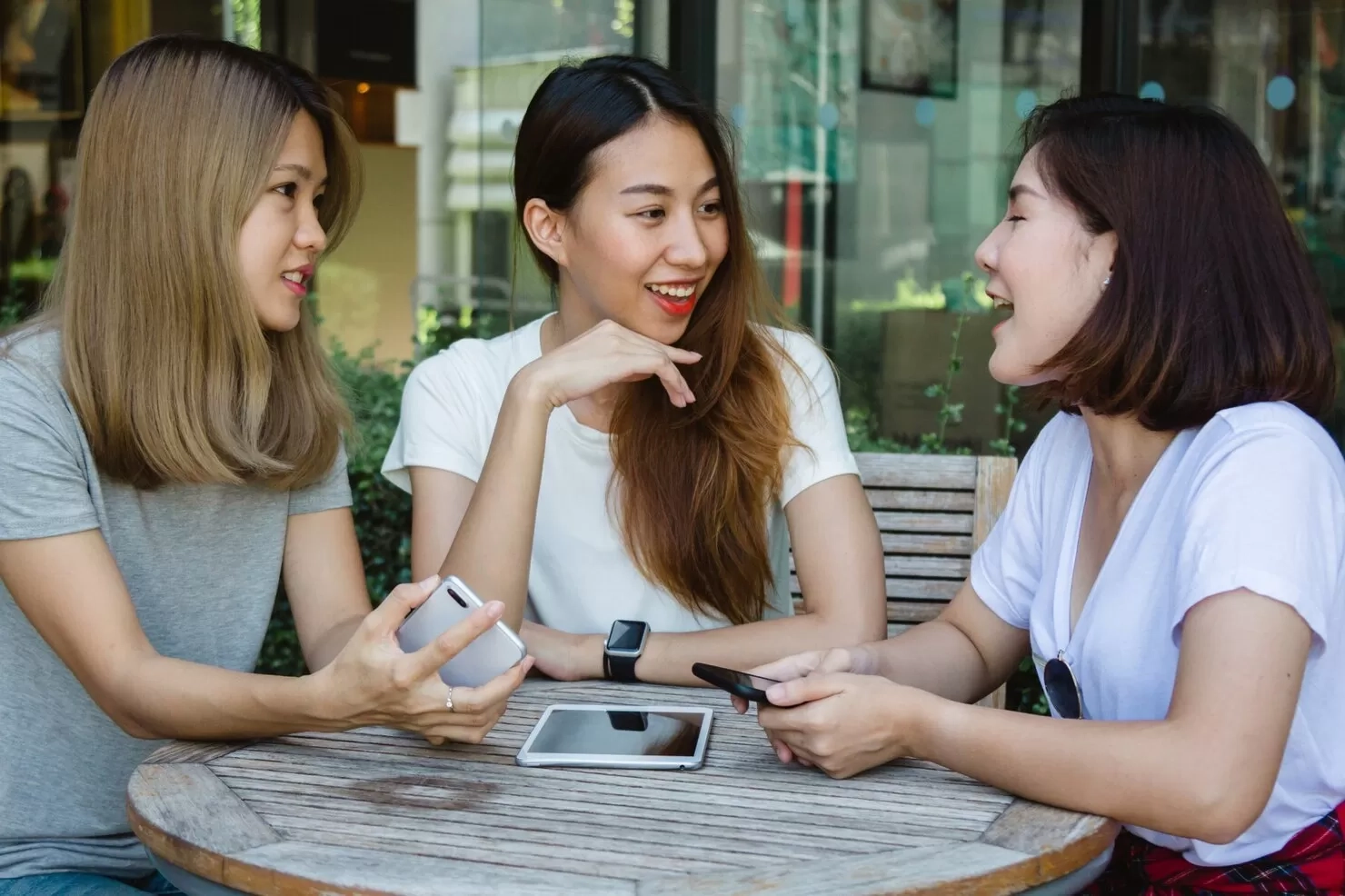 10 Sikap Tenang yang Menggambarkan Keanggunan dan Kelas Perempuan yang Sesungguhnya