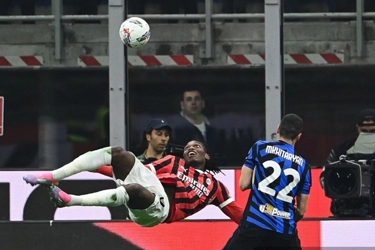 AC Milan dan Inter Milan Resmi Beli Stadion San Siro