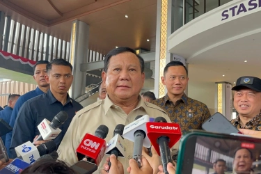 Prabowo Tegaskan Pemerintah Akan Tanggung Utang Kereta Cepat Whoosh