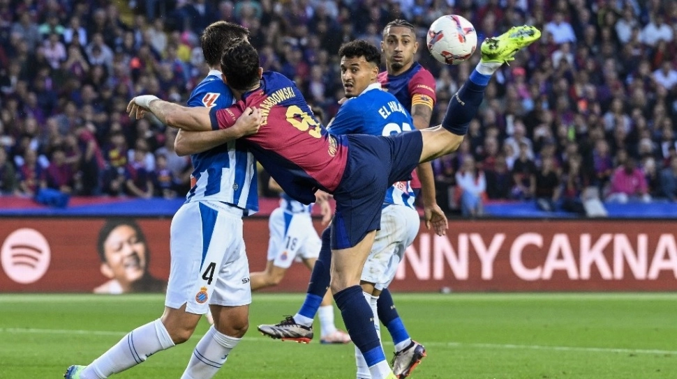 Ada Tumbal Proyek di Renovasi Stadion Barcelona: 50 Pekerja Jadi Korban