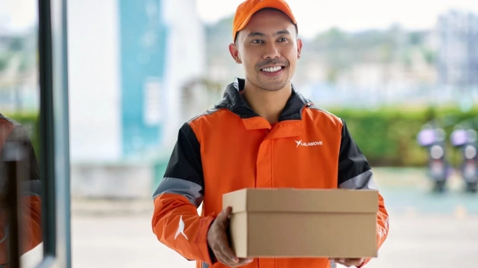 Jelang Akhir Tahun, Lonjakan Pengiriman Paket Bikin Banyak yang Lupa Soal Ini