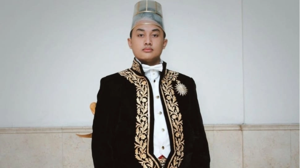 Profil dan Pendidikan Gusti Purbaya, Kukuhkan Diri sebagai Raja Baru Keraton Solo di Usia 22 Tahun