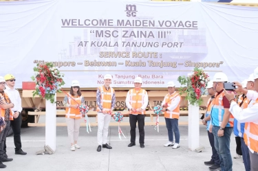 PT PMT Ciptakan Pencapaian Baru, Layani Kegiatan Pengapalan Petikemas Internasional Perdana MSC Group dari Kuala Tanjung ke Singapura