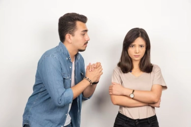 5 Zodiak yang Dikenal Jago Ghosting, Siapa Saja?