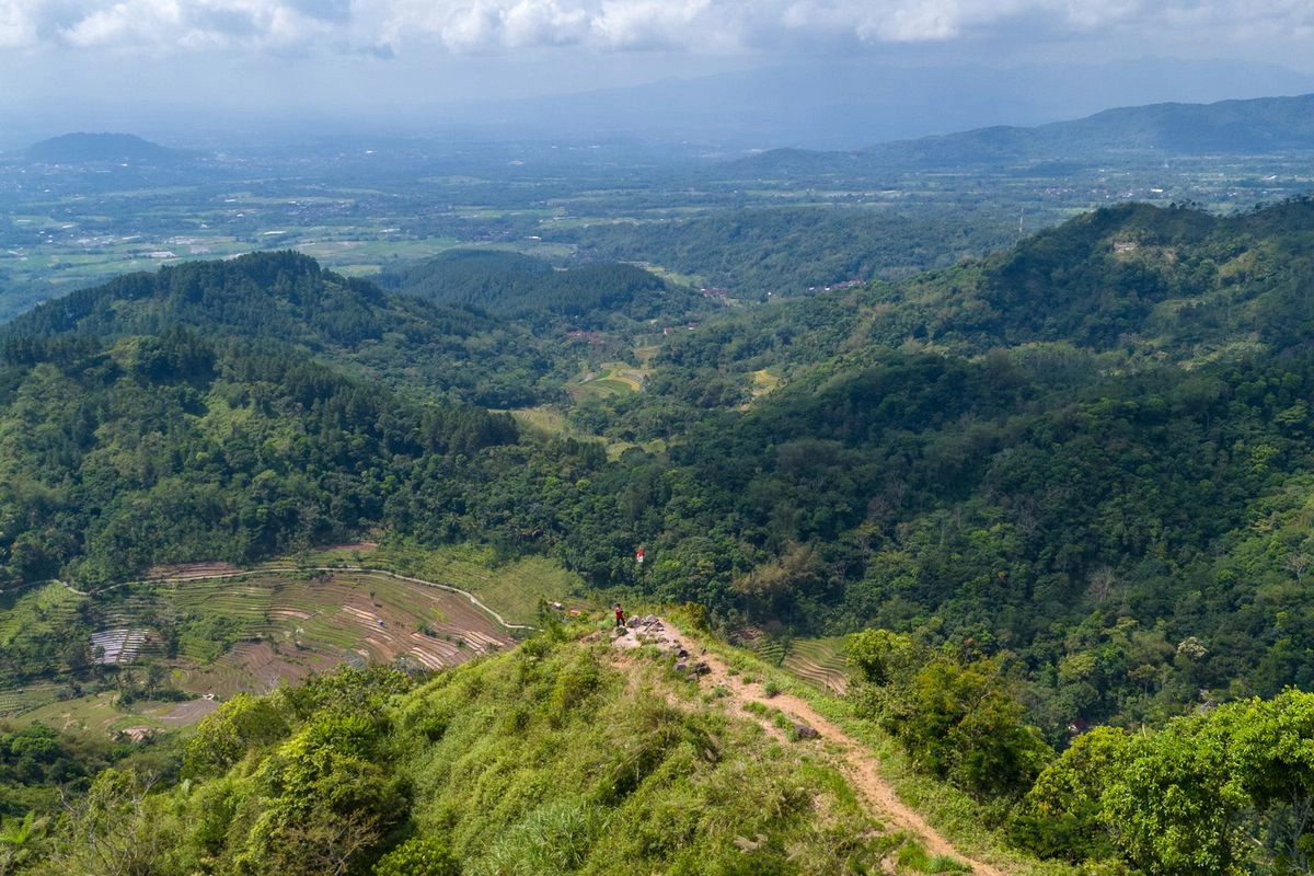 Rute ke Gunung Giyanti via Malanggaten, Cuma 30 Menit dari Kota Magelang