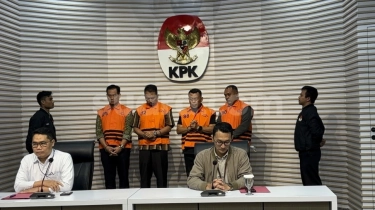 Pakai Rompi Oranye, Bupati Ponorogo Sugiri Sancoko Resmi Jadi Tersangka Kasus Suap Jabatan