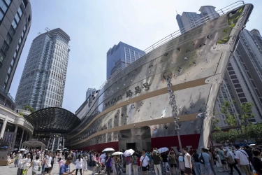 LVMH Percepat Ekspansi di Tiongkok Seiring Kebangkitan Permintaan Barang Mewah dan Pemulihan Pasar Global