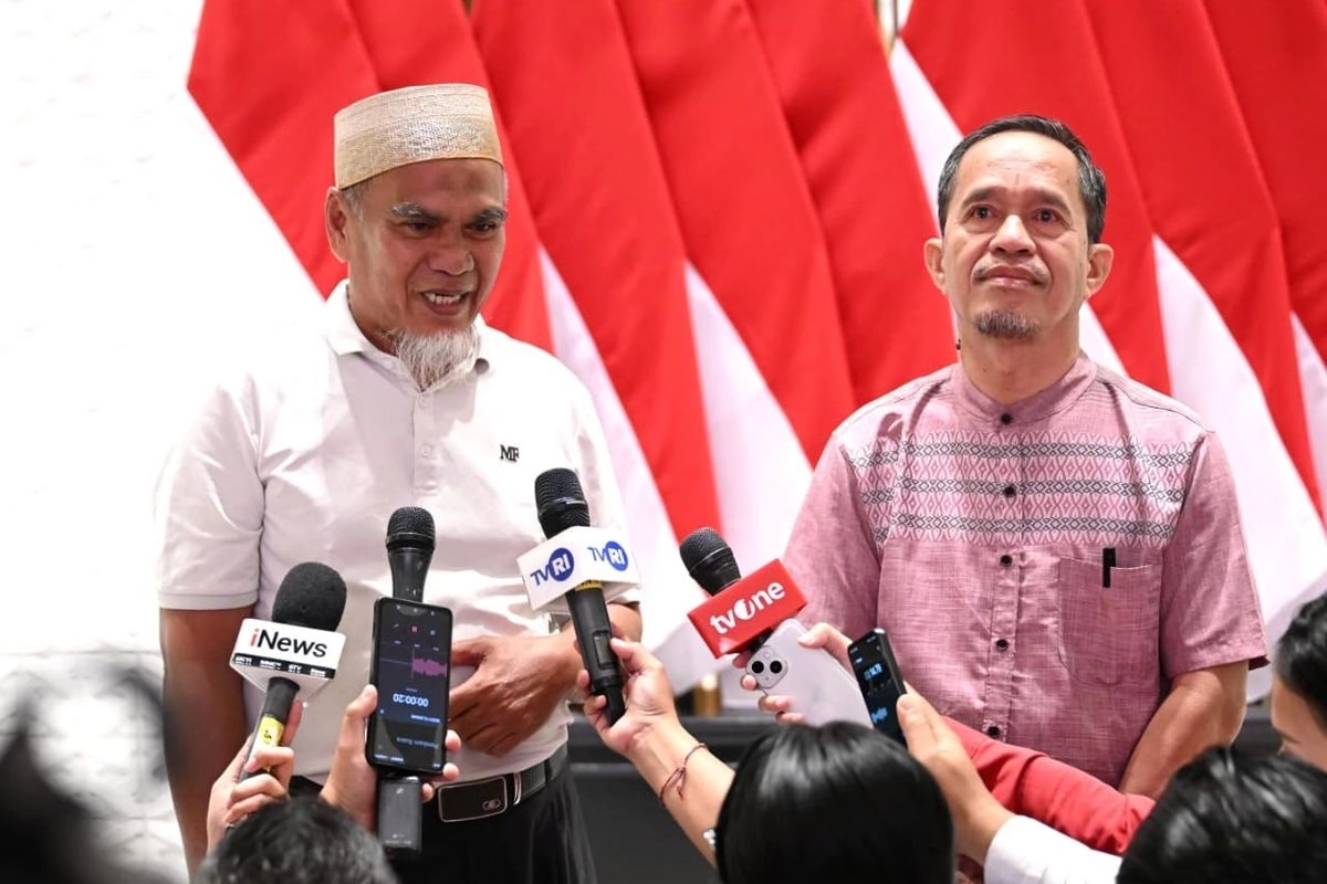 Dua Guru Luwu Utara Bersyukur Dapat Rehabilitasi dari Prabowo